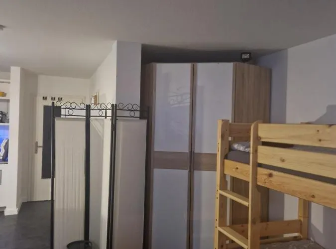 Apartamento Souterrain-wohnung Mit Kostenlosem Stellplatz